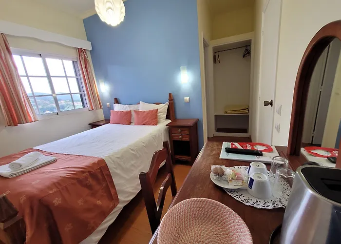 In Nature Bed & Breakfast Santana (Madeira)