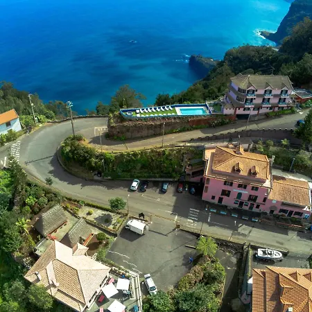 Bed and Breakfast In Nature Santana (Madeira)